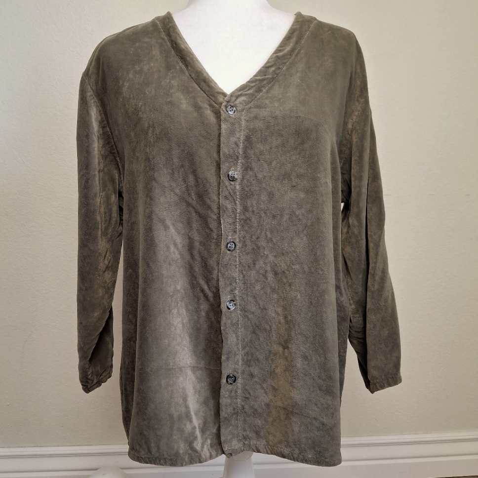 Cp Shades Velvet Longsleeve Button Front V-Neck Top